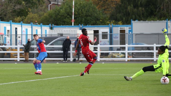 คริสตัล พาเลซ สังหารพรีเมียร์ลีก ลิดส์ ยูไนเต็ด